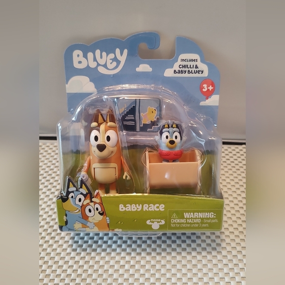 Bluey Cartoon Bundle- Baby Face & Aliens - Picture 4 of 5